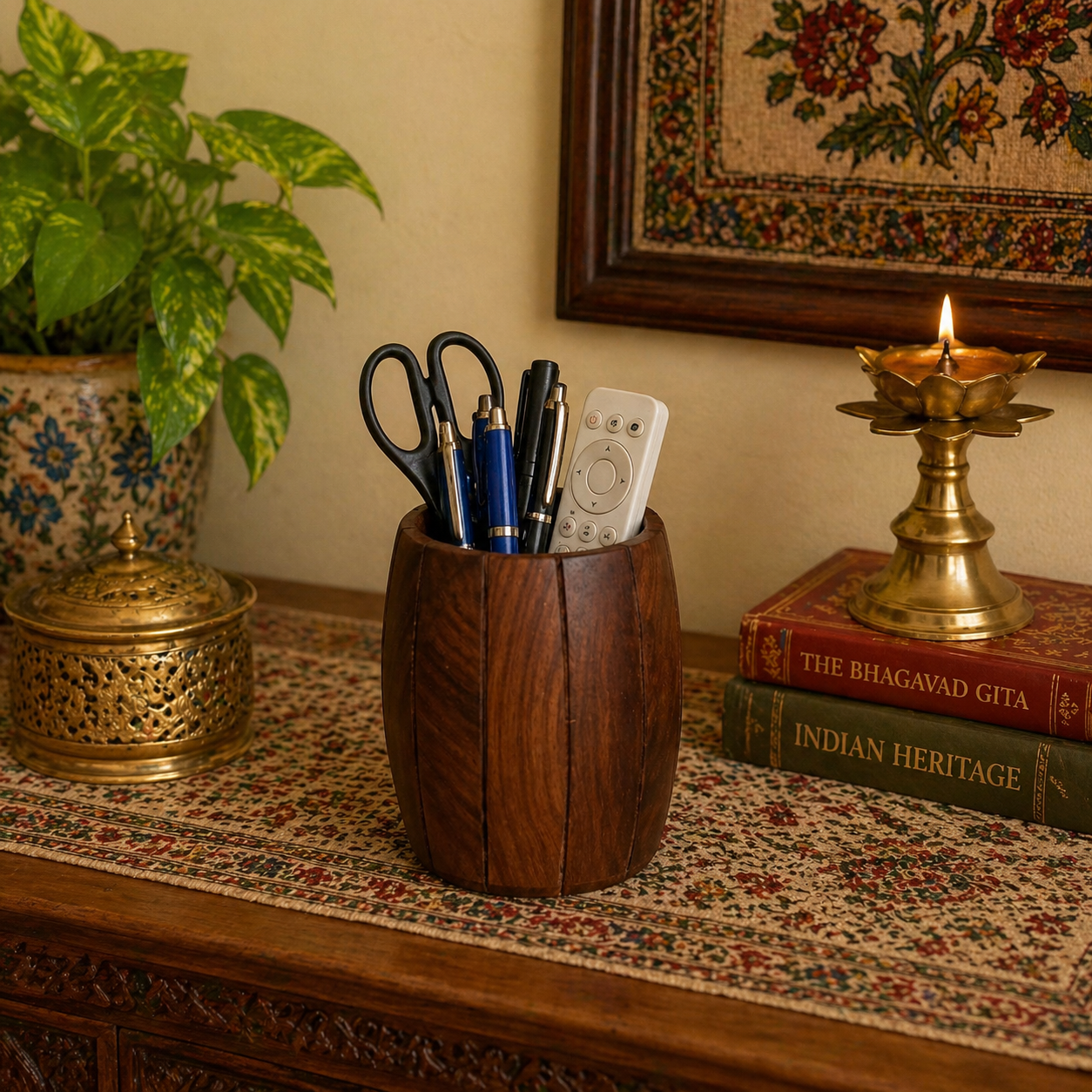 Round Tabletop Utility Holder