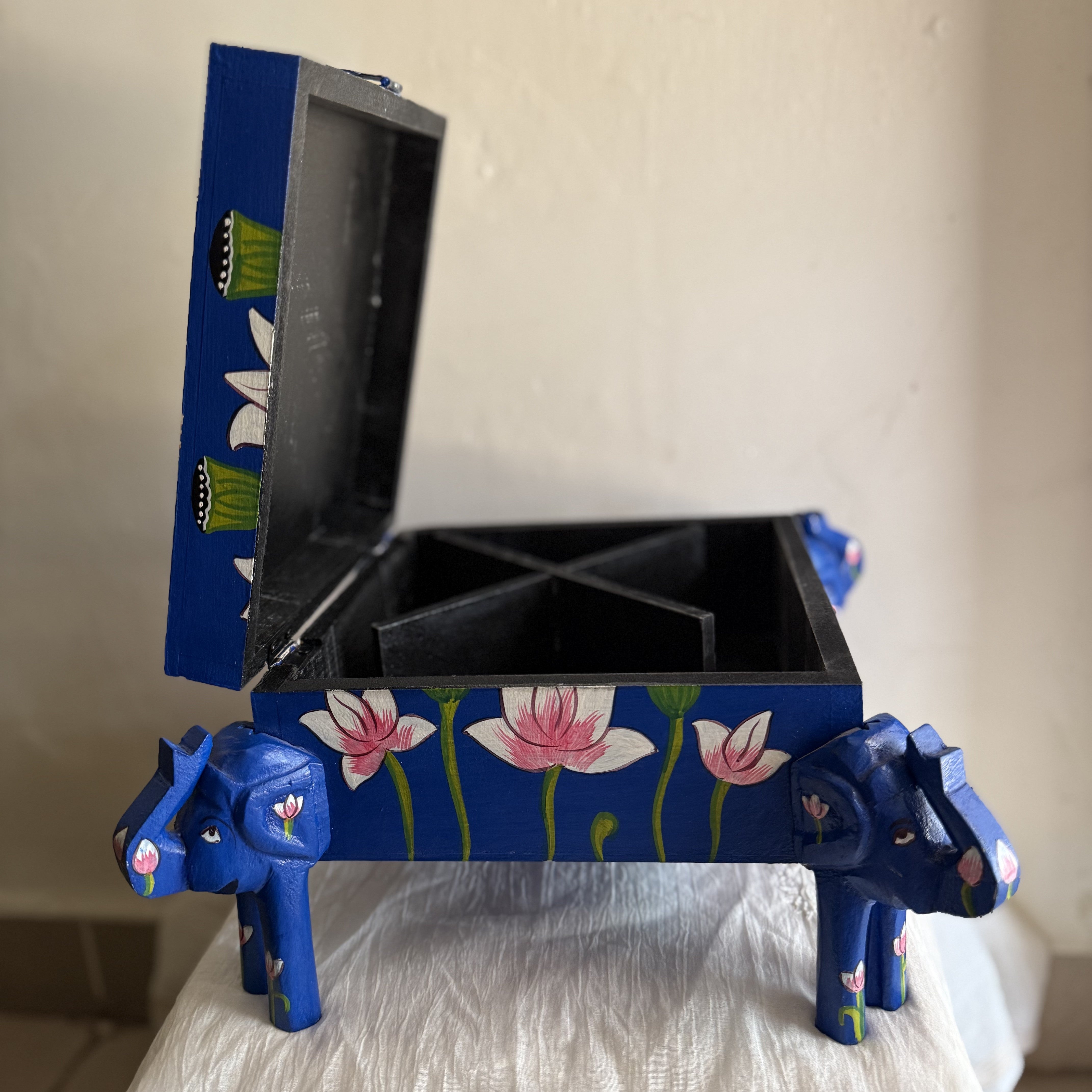 Neelkamal Gaja Storage Box